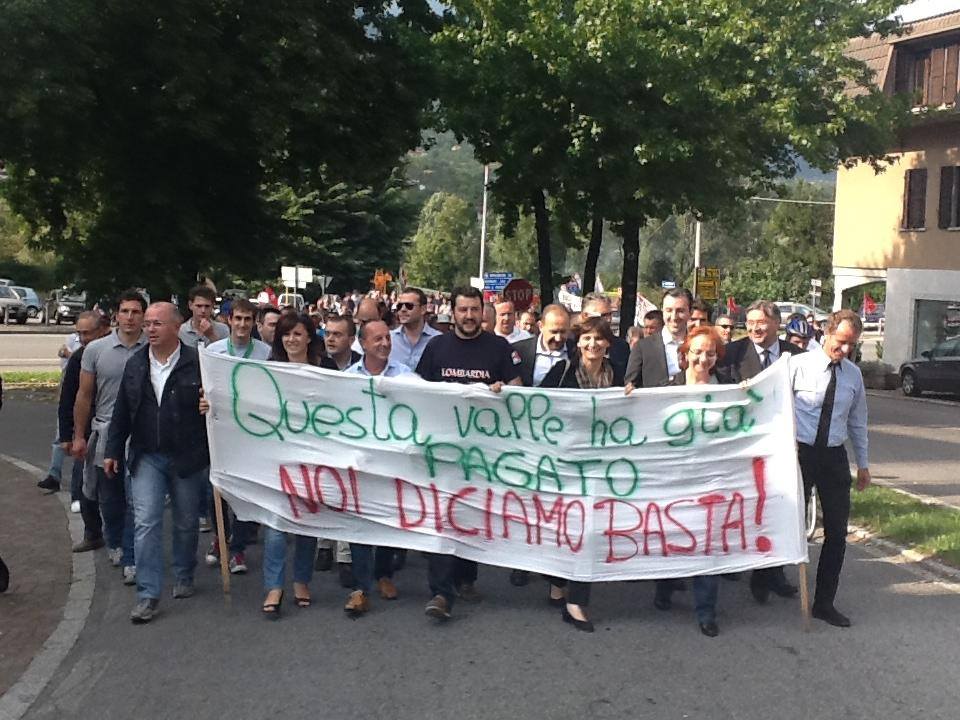 manifestazione riva