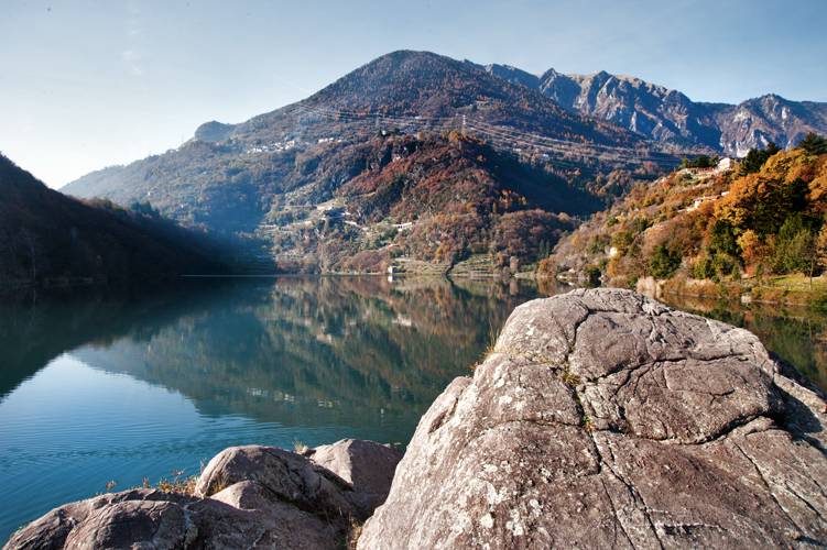 DARFO BOARIO - Camminata enogastronomica sulle sponde del lago Moro