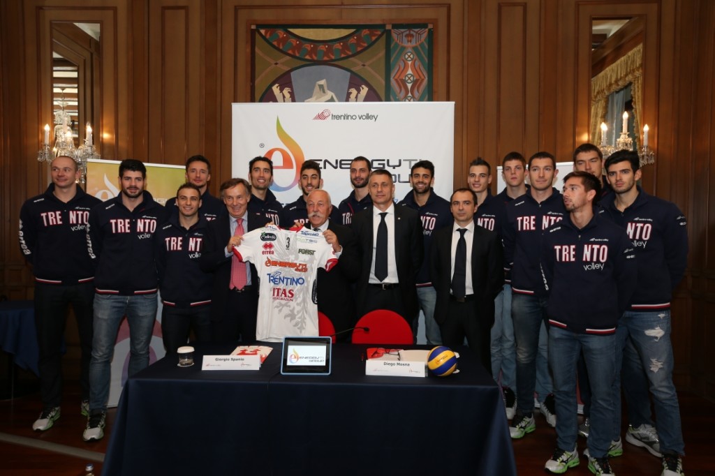 Foto di squadra con il nuovo Sponsor Energy T.I. Group