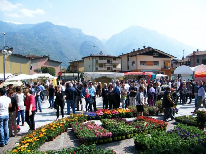 Fiera Fiori Piancogno 1