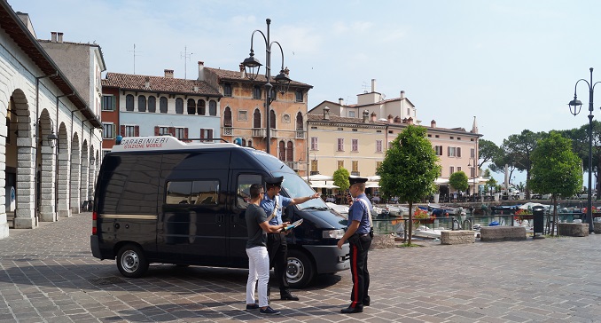 CRONACA - Scoperto a fare la spesa al supermercato mentre è ai domiciliari