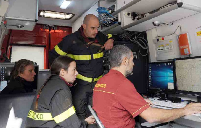Unità mobile ricerche vigili del fuoco