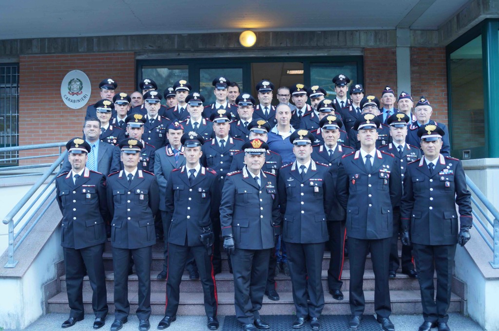 foto carabinieri riva cavalese