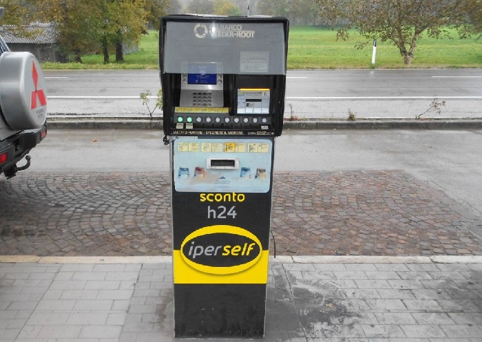 CRONACA - La Guardia di Finanza di Silandro sequestra otto pompe di benzina