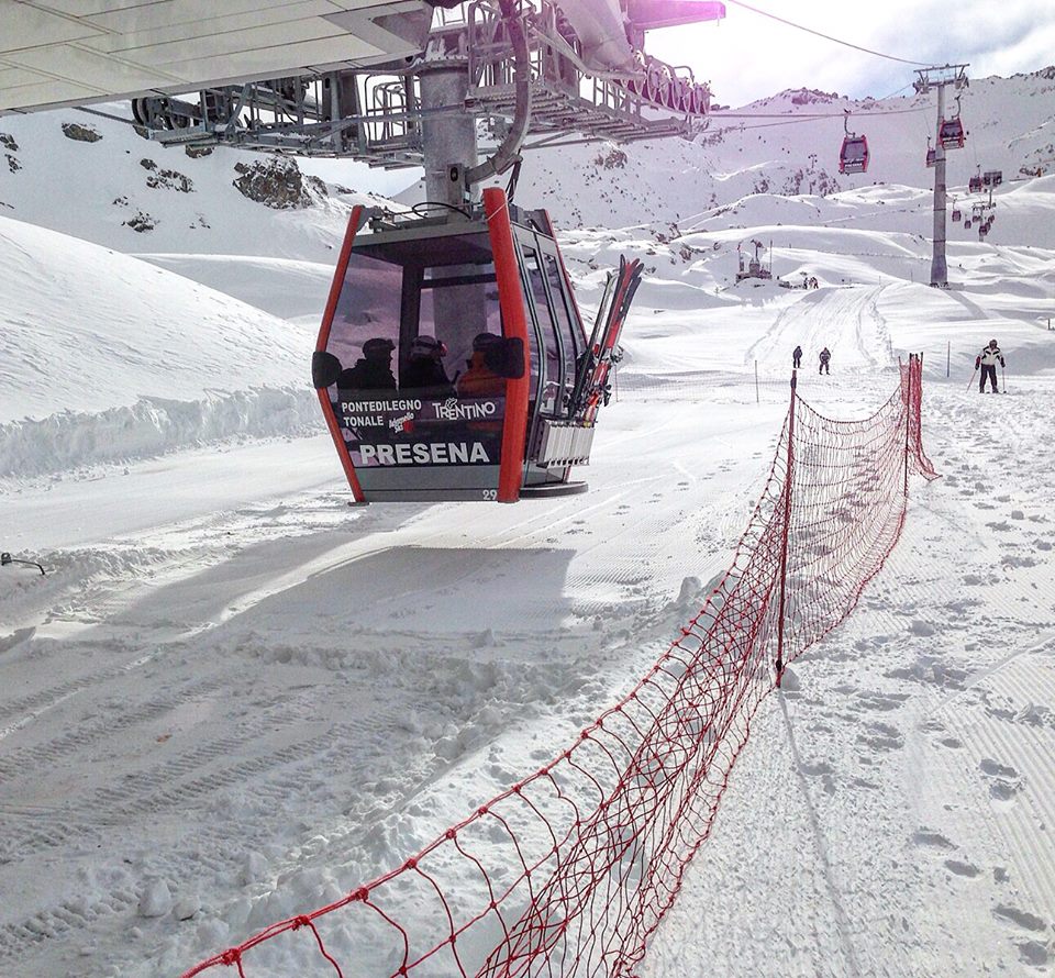 adamello ski piste cabinovia