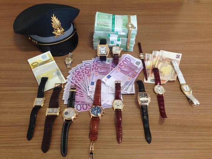 Finanza orologi rubati Bolzano