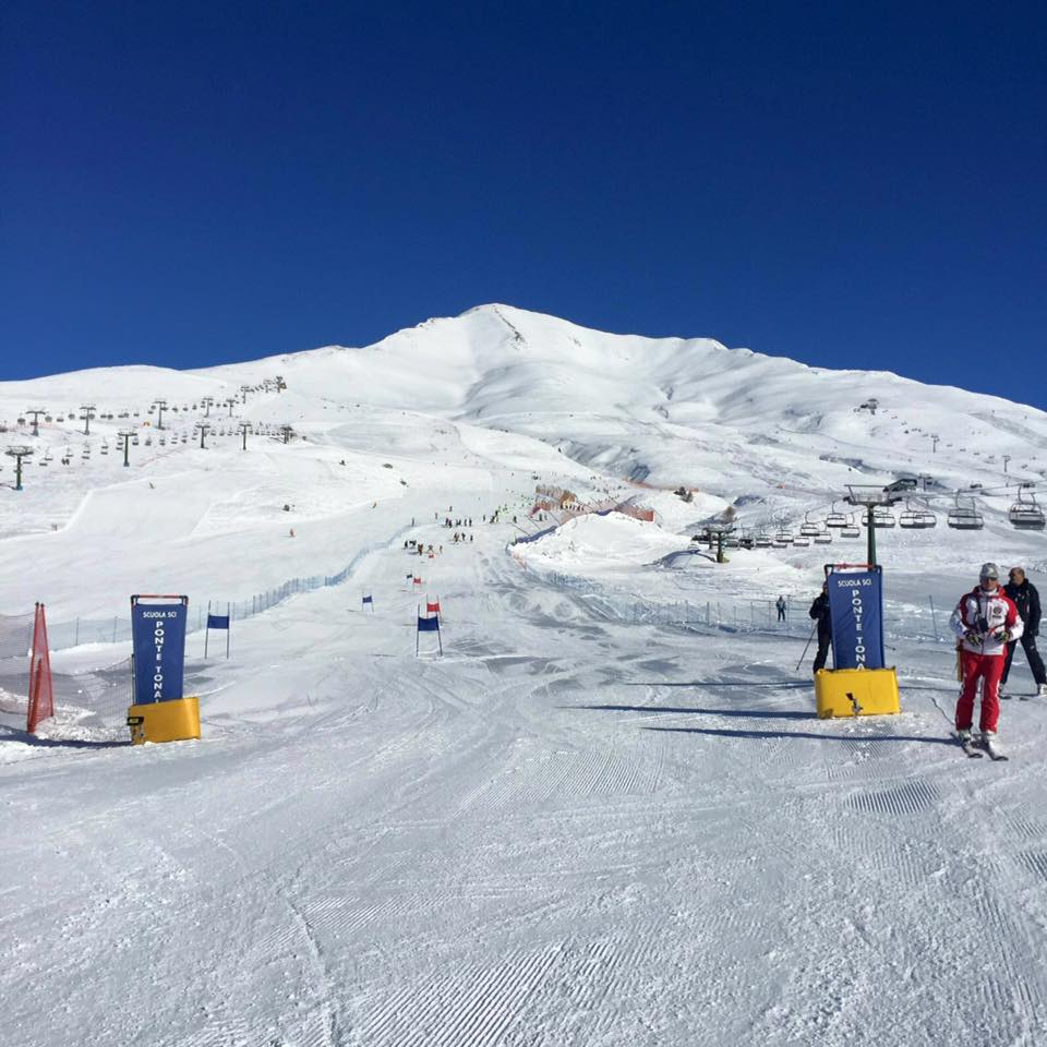 passo tonale gara sci gigante