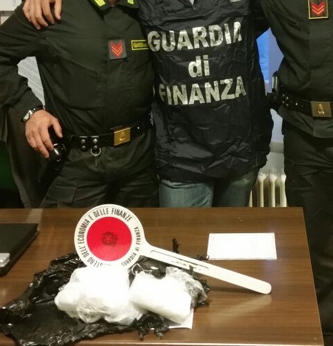 CRONACA - Sequestrato un deposito di droga a Sarnico, arrestato 22enne