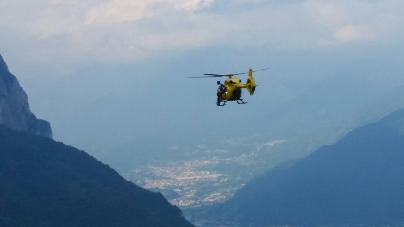 CRONACA - Incidente stradale a Mura, grave motociclista 57enne