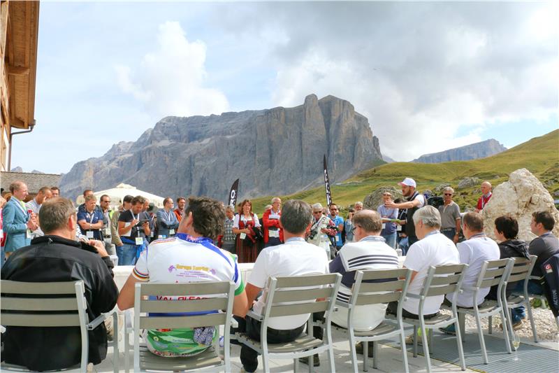 passi-dolomitici-2