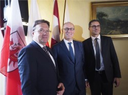 euregio-platter-rossi-e-kompatscher
