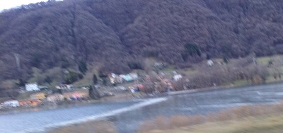 lago-endine-ghiacciato