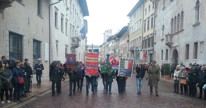 Trento 25 aprile 01