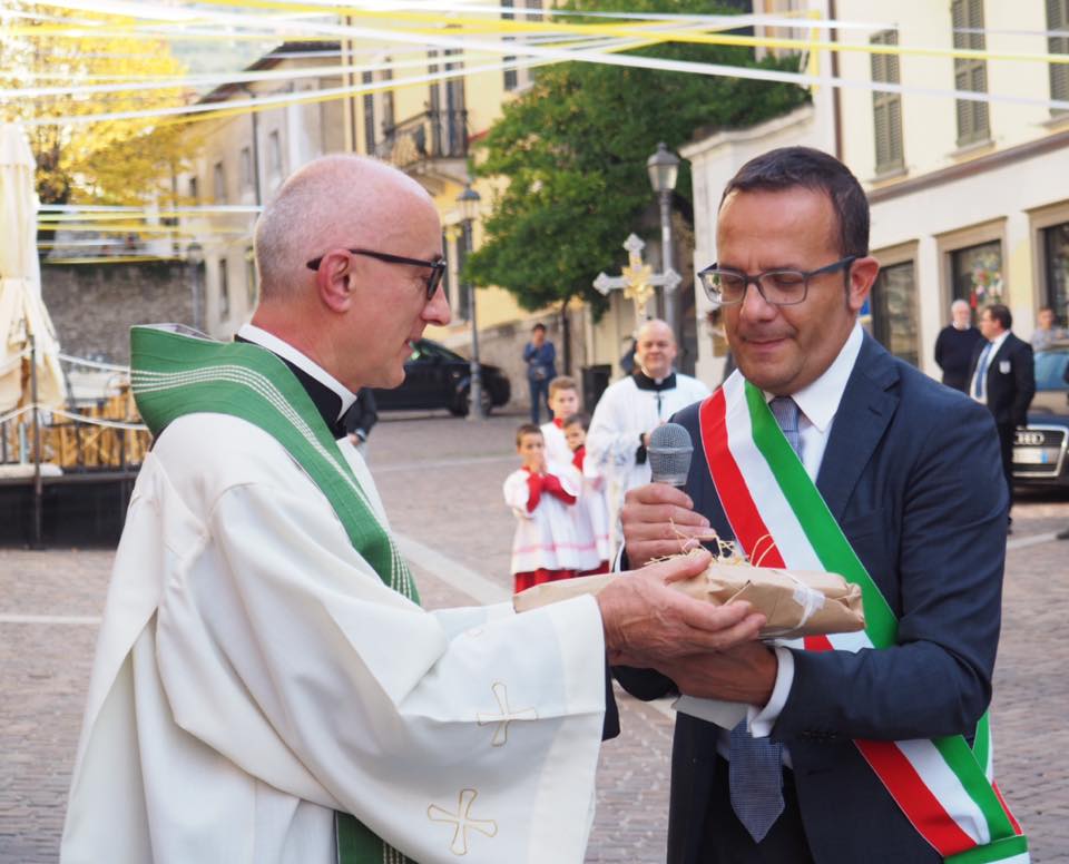 don Lucio e il sindaco Pisogne