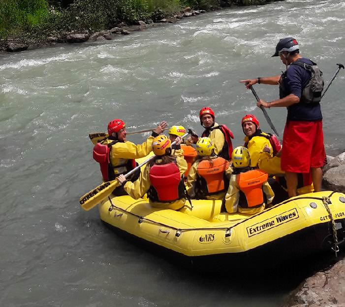 Rafting - Extreme Waves 1