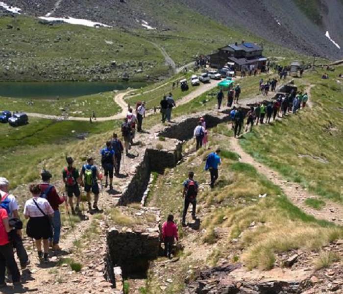 PONTE DI LEGNO - Gli alpini tornano al Montozzo  per commemorare i Caduti della Grande Guerra