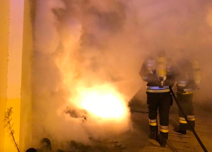 incendio vigili fuoco