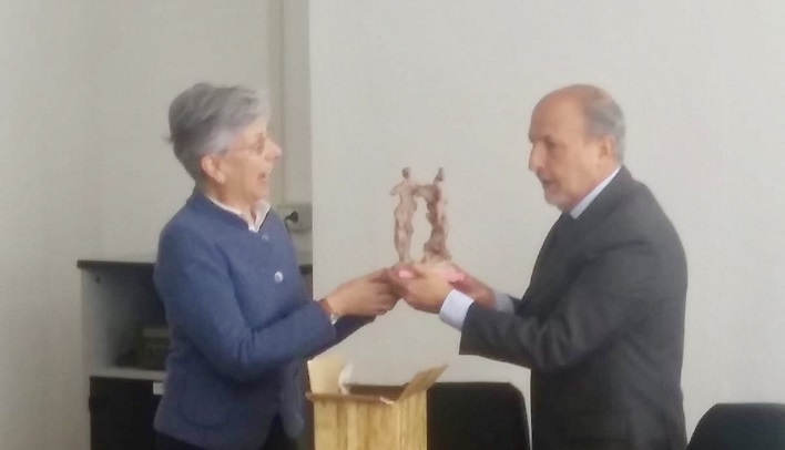 La dirigente del Nervi-Ferrari Giuliana Zuccoli e il Prefetto Scalia