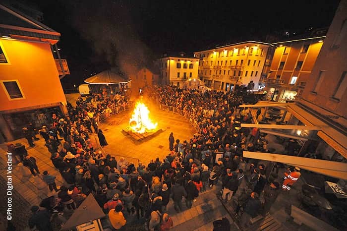 ATTUALITÀ - Valle Camonica: i falò tradizionali non saranno aboliti