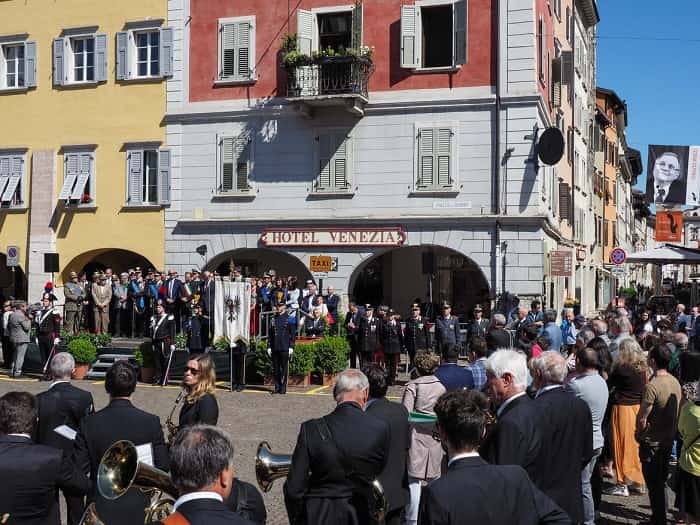 Festa Repubblica Trento 01