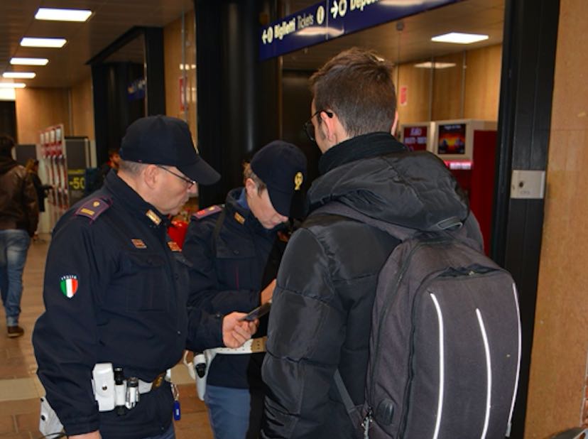 CRONACA - Rubano sui treni del Bresciano, due giovani denunciati