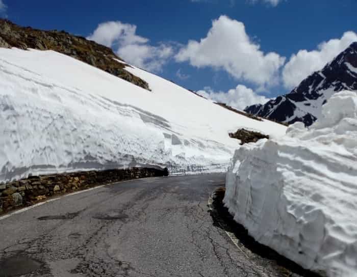 strada Passo Gavia 1