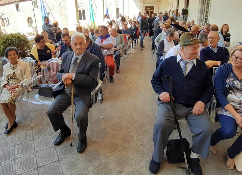 Brescia - due camuni - insigniti - medaglia