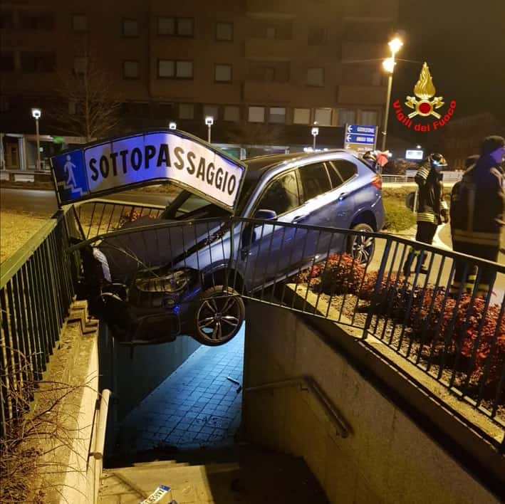 Auto - Darfo - vigili fuoco