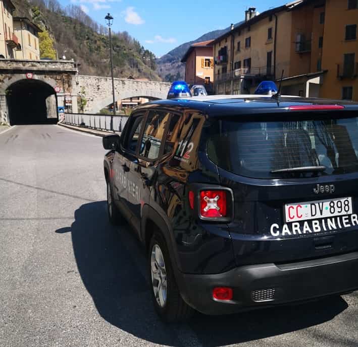 Edolo controlli carabinieri