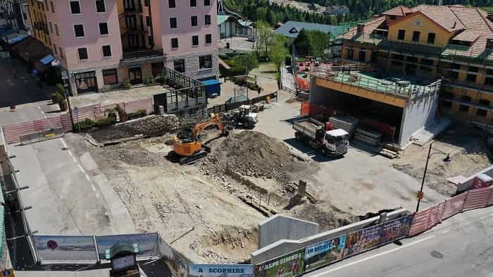 Folgaria - cantiere - piazza Marconi