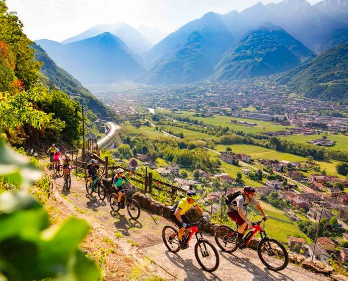 mtb morbegno Photo by Eze Urrets