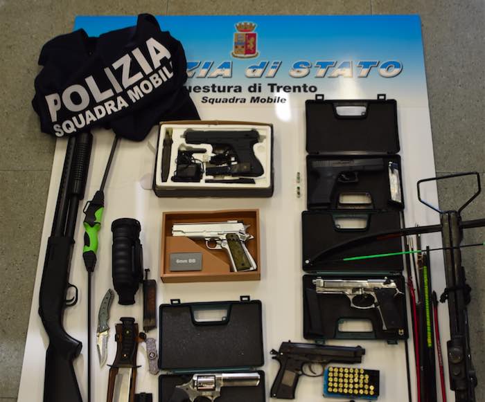 poliz