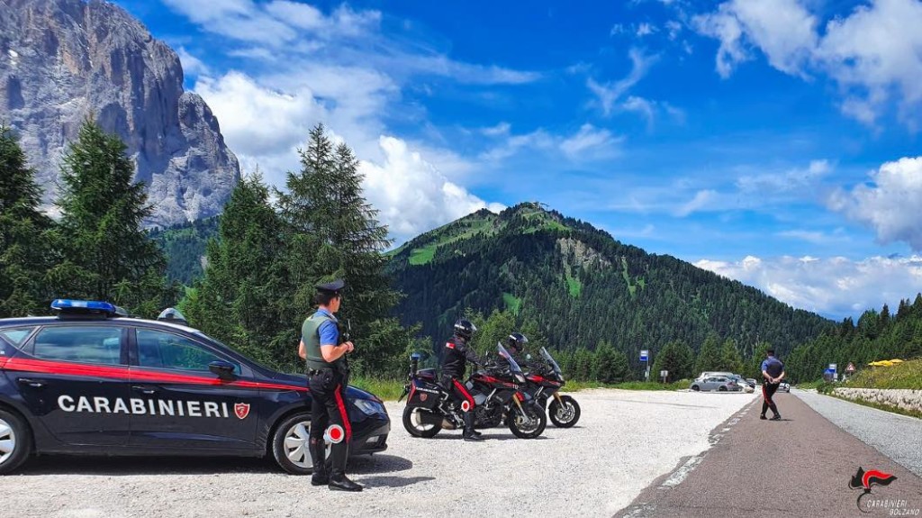 carabinieri controlli moto