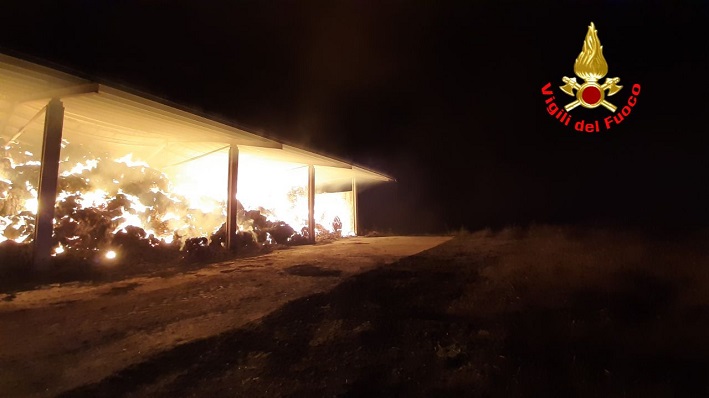 Incendio fienile Gambara