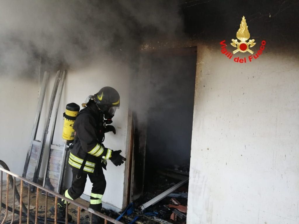 incendio vigili fuoco