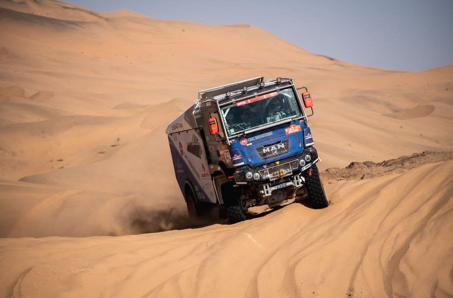 SPORT - Tre bresciani e un trentino alla Dakar 2026