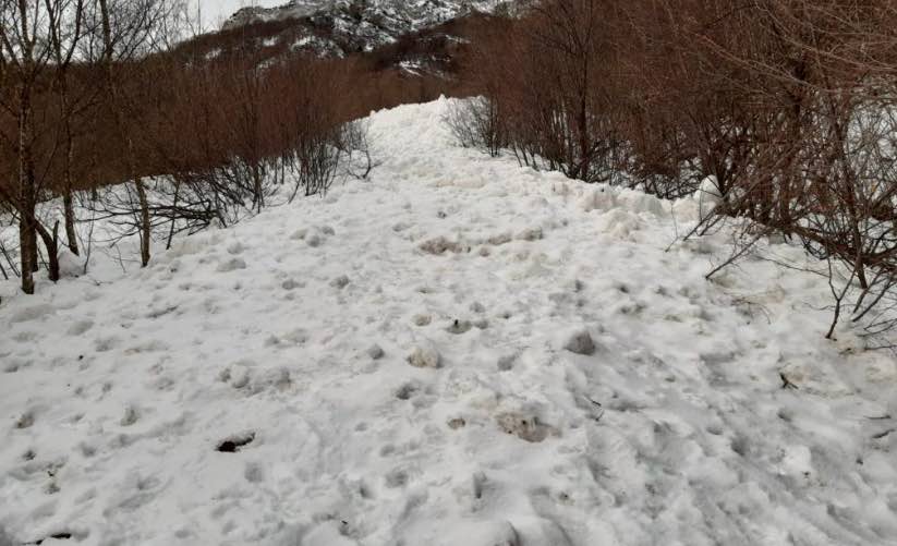 VAL DI FASSA - Maltempo e valanga, chiusa la Statale del Passo Fedaia