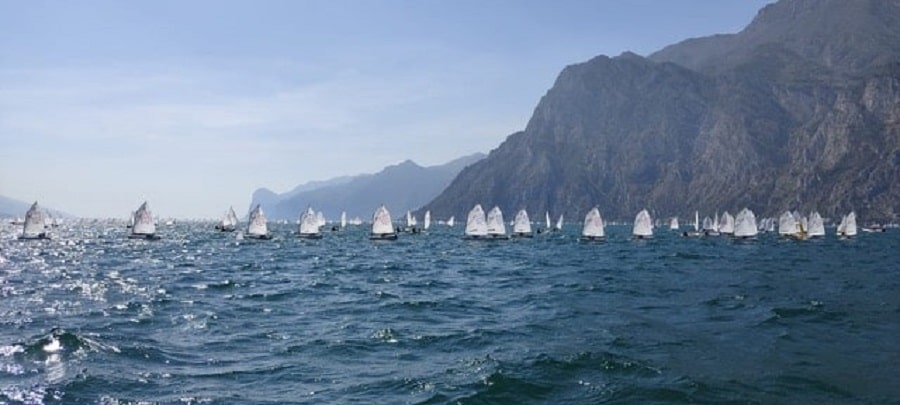 VELA - Vela, giornata piena per il 43mo Meeting del Garda Optimist: i risultati