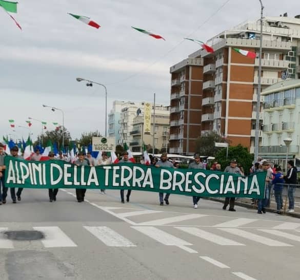 ATTUALITÀ - Alpini e amministratori bresciani all'Adunata di Genova