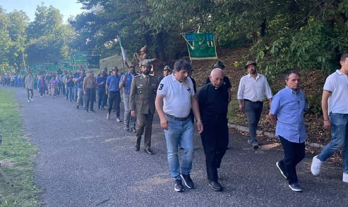 VALLE CAMONICA - Gran finale dell'Adunata degli alpini a Paspardo
