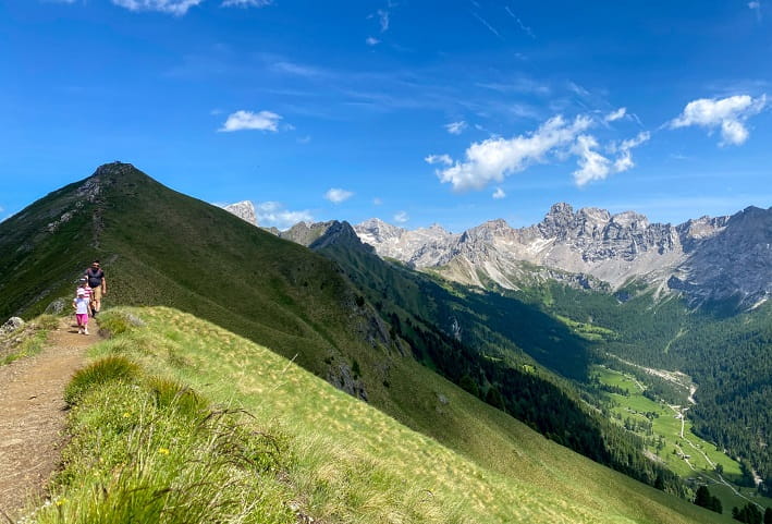 VAL DI FASSA - Entra nel vivo la stagione estiva in quota Fassa-Carezza