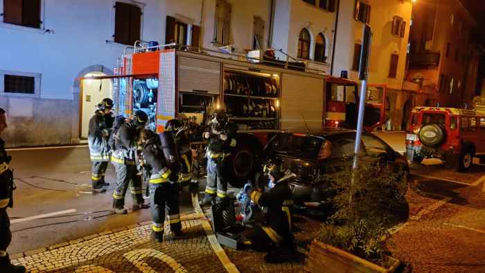 TRENTINO - Principio d'incendio in un appartamento in via Archette a Dro