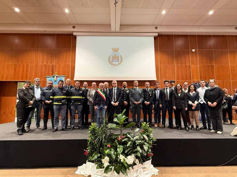 VALLE CAMONICA - Confronto tra studenti dell'Olivelli Putelli di Darfo e autorità