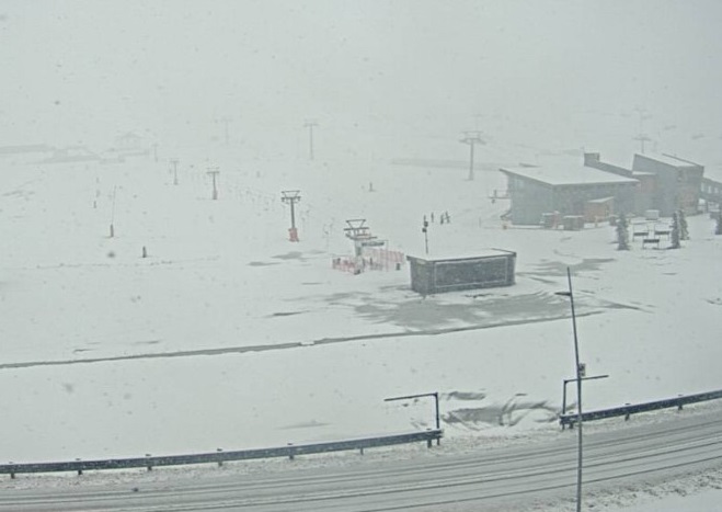METEO - Dopo l'intensa perturbazione con neve sulle Alpi, allerta valanghe