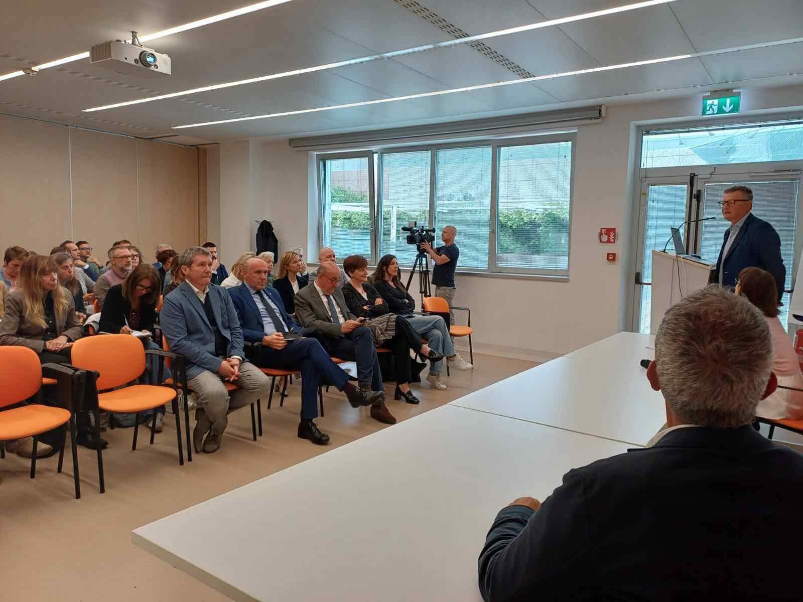 TRENTINO - Salute mentale, presentati agli operatori i due nuovi Centri di Arco