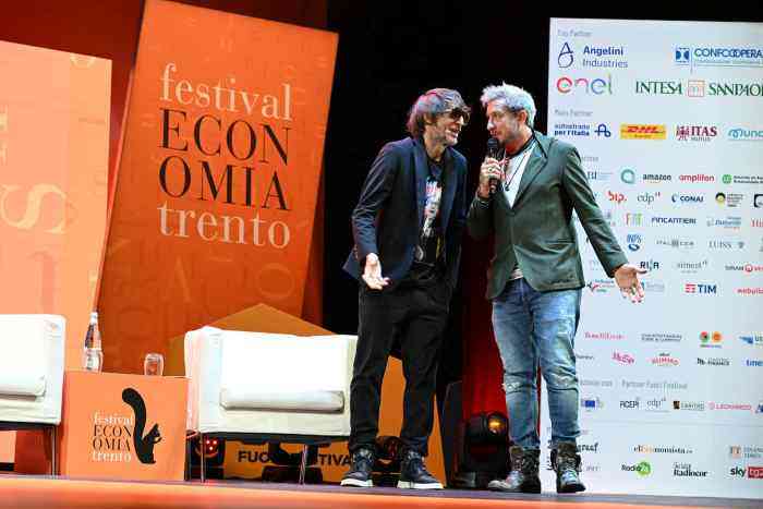 ATTUALITÀ - Festival dell'Economia: "La Zanzara" punge anche Trento