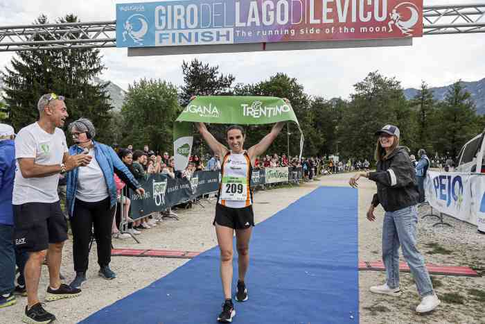 SPORT - Giro del lago di Levico: dominano Nadir Cavagna ed Elisa Sartori