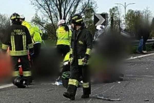 DARFO BOARIO - Incidenti stradali sulla statale 42 del Tonale, grave centauro