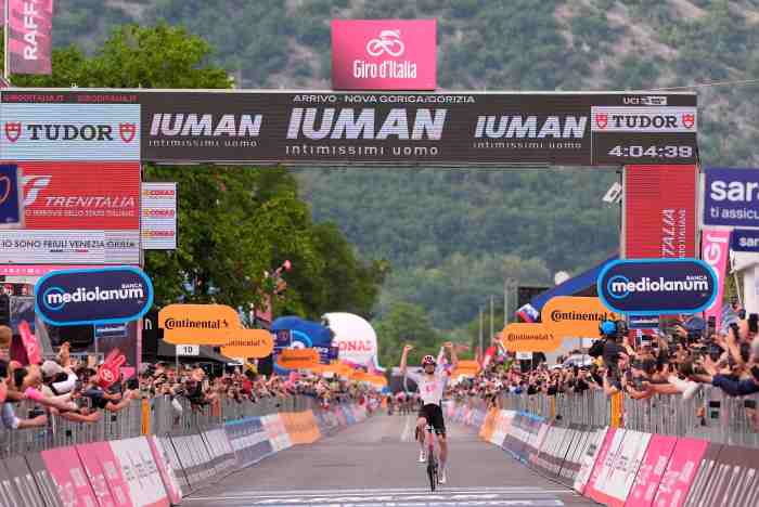 SPORT - Ciclismo, Giro d'Italia: Kasper Asgreen vince 14esima tappa