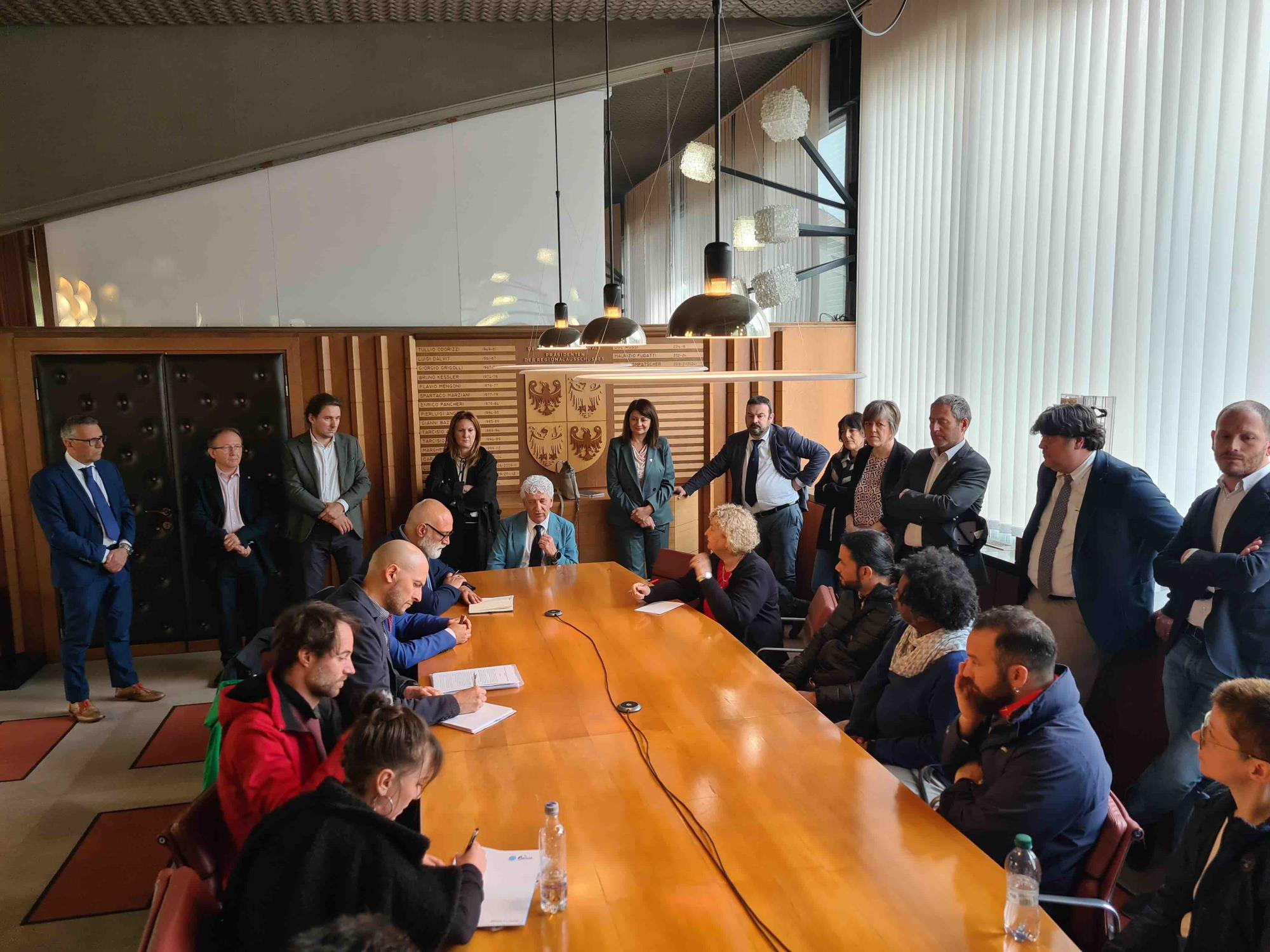 TRENTINO - Incontro tra sindacalisti e operatori della residenza Fersina con i capigruppo
